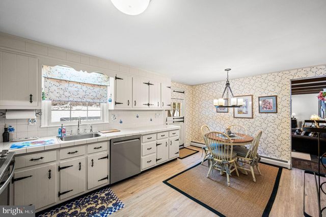 1457 LYNN DR, Pottstown, PA 19464