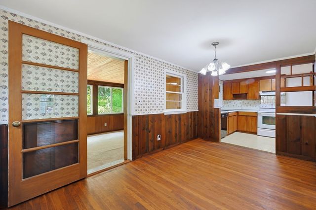 214 School Street, Acton, MA 01720