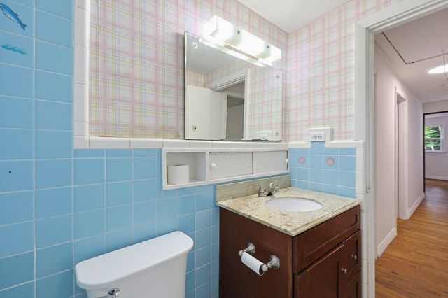 214 School Street, Acton, MA 01720