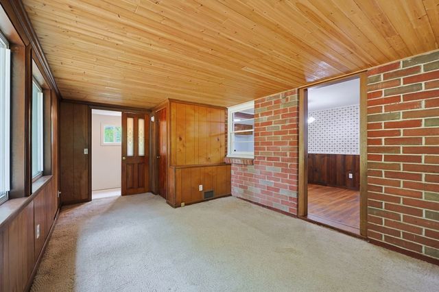 214 School Street, Acton, MA 01720