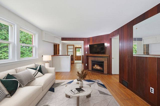 214 School Street, Acton, MA 01720