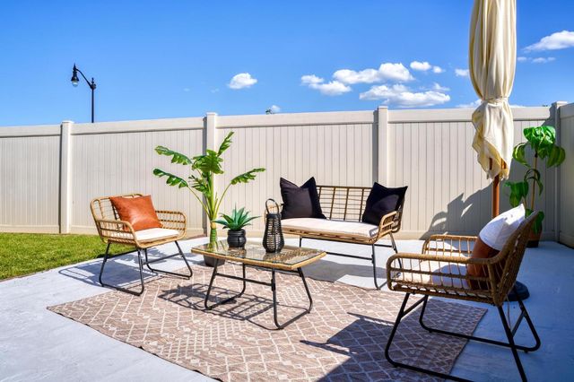 2904 Cotton Briar Ln, Manteca, CA 95336