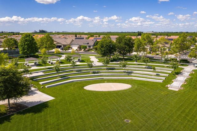 2904 Cotton Briar Ln, Manteca, CA 95336