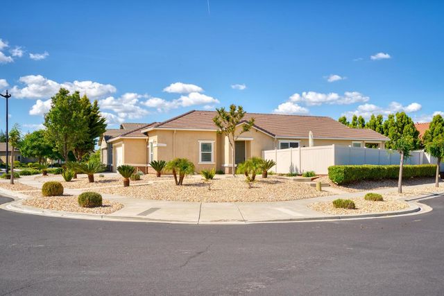 2904 Cotton Briar Ln, Manteca, CA 95336