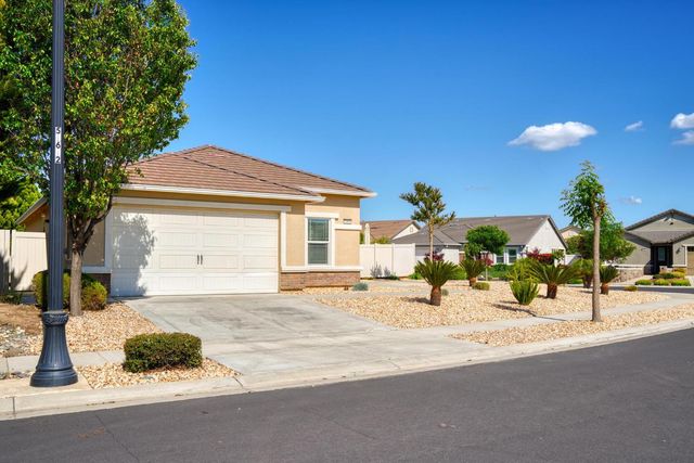 2904 Cotton Briar Ln, Manteca, CA 95336