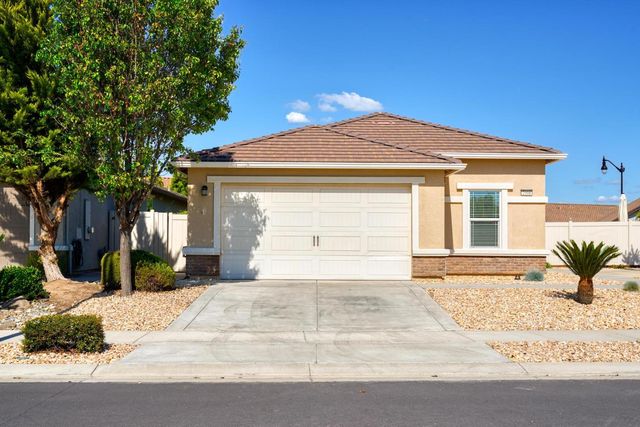 2904 Cotton Briar Ln, Manteca, CA 95336