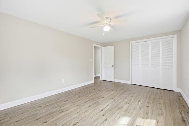 4 Autumn Circle, Plaistow, NH 03864