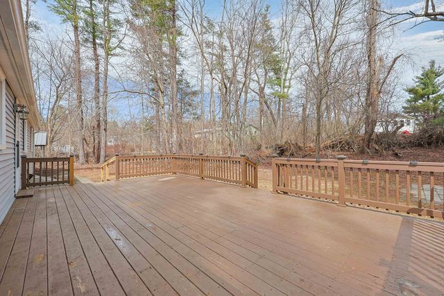 4 Autumn Circle, Plaistow, NH 03864