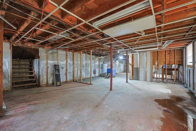 4 Autumn Circle, Plaistow, NH 03864