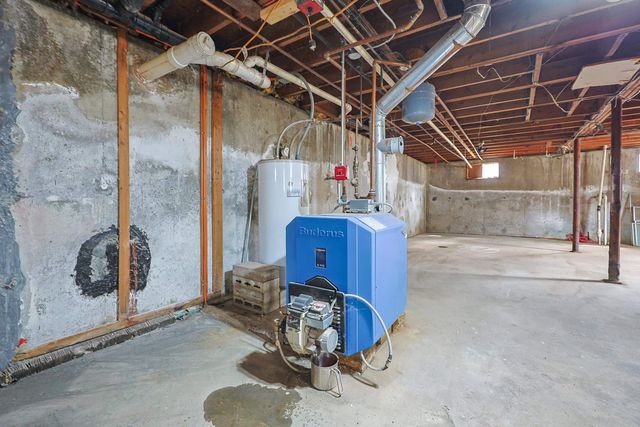 4 Autumn Circle, Plaistow, NH 03864