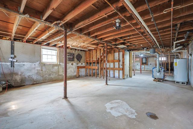 4 Autumn Circle, Plaistow, NH 03864