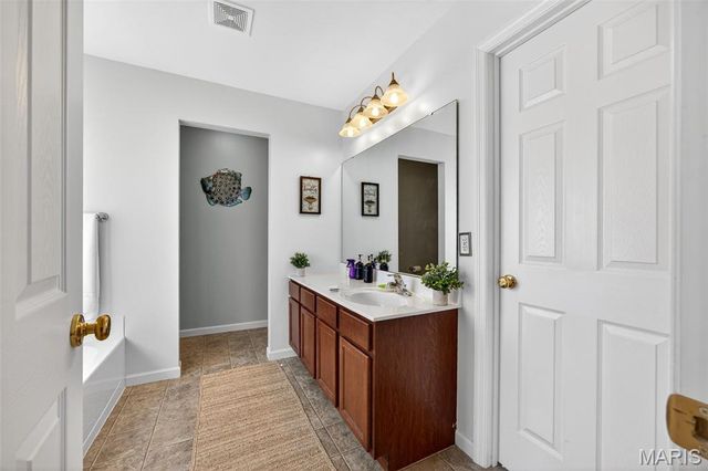 140 Weatherby Landing Drive, O'fallon, MO 63366