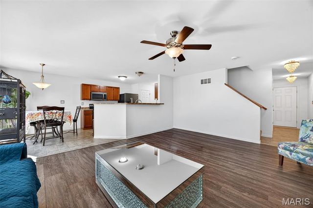 140 Weatherby Landing Drive, O'fallon, MO 63366