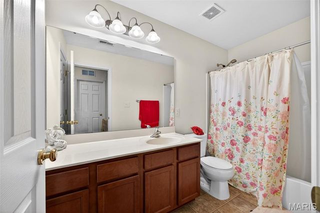 140 Weatherby Landing Drive, O'fallon, MO 63366