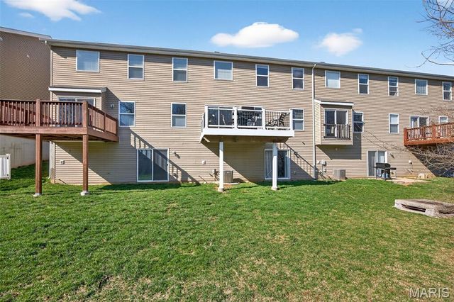 140 Weatherby Landing Drive, O'fallon, MO 63366