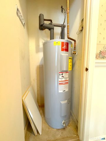 134 Queens Road 134, Torrington, CT 06790