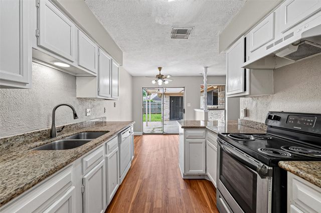 13847 Cherry Hollow Lane, Houston, TX 77082