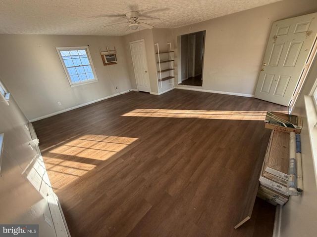 398 LOST LAKEVIEW RD, Madison, VA 22727