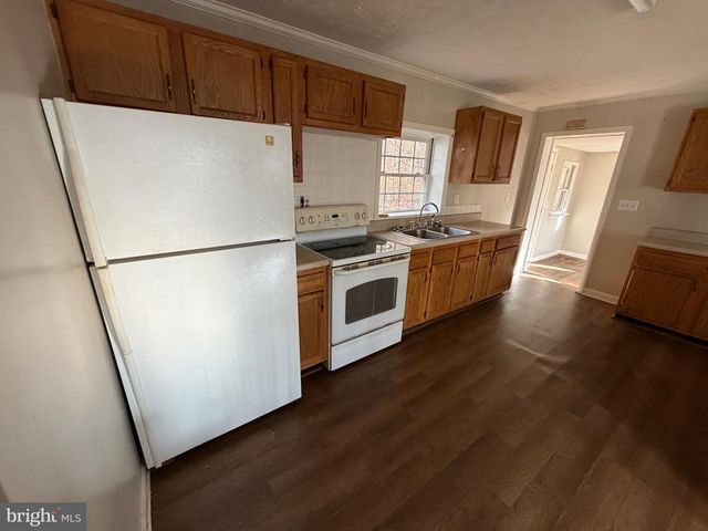 398 LOST LAKEVIEW RD, Madison, VA 22727