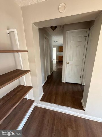 398 LOST LAKEVIEW RD, Madison, VA 22727