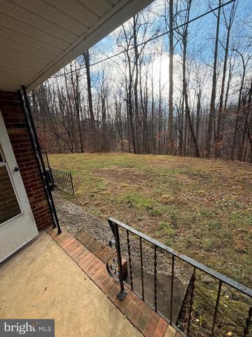 398 LOST LAKEVIEW RD, Madison, VA 22727