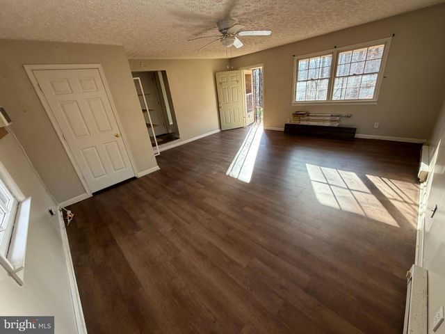 398 LOST LAKEVIEW RD, Madison, VA 22727