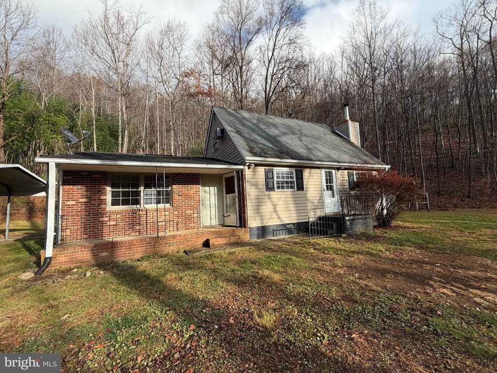 398 LOST LAKEVIEW RD, Madison, VA 22727