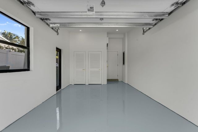 433 Aylesbury Road, Delray Beach, FL 33444