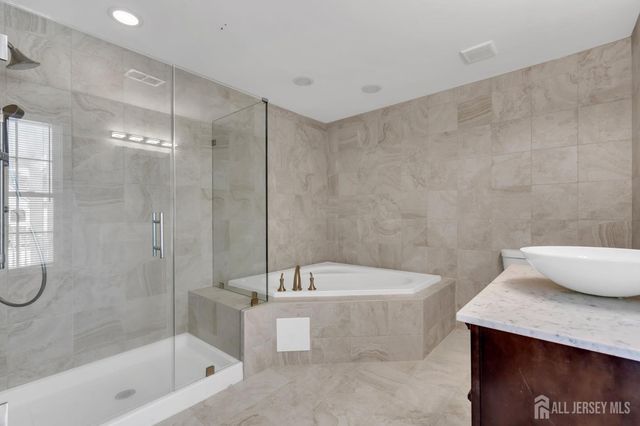 3251 Premier Place, Allentown, NJ 07719