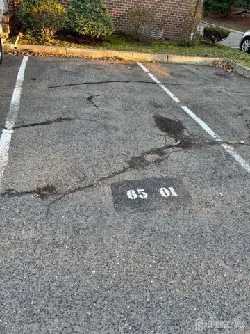 6501 Avenue C, Edison, NJ 08837