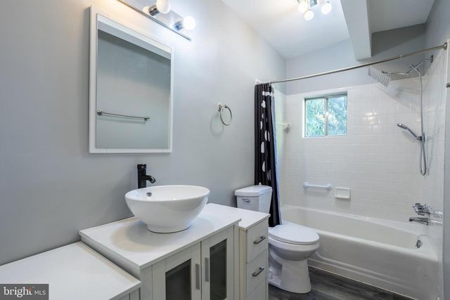 3207 MIDFIELD RD, Pikesville, MD 21208