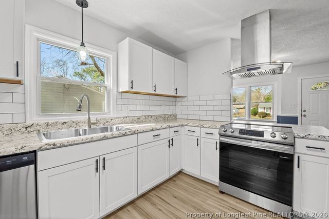 819 Sandalwood Drive, Fayetteville, NC 28304