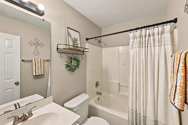 506 Timber Drive, Waxahachie, TX 75165