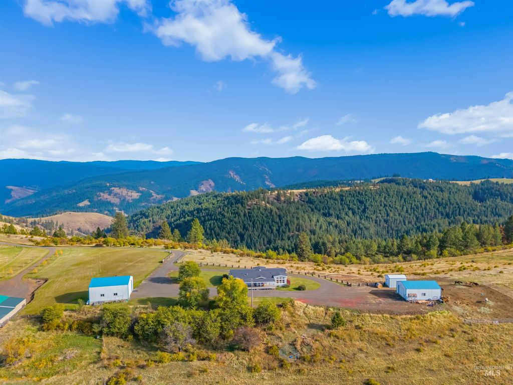 124 Hunters Way, Grangeville, ID 83530 photo 2