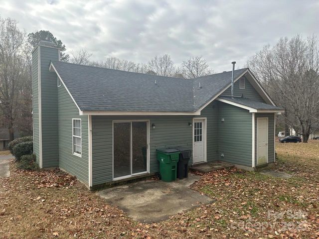 2000 Teddington Drive, Charlotte, NC 28214