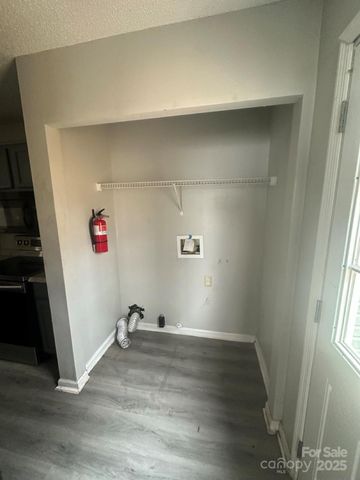 2000 Teddington Drive, Charlotte, NC 28214