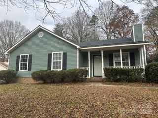 2000 Teddington Drive, Charlotte, NC 28214