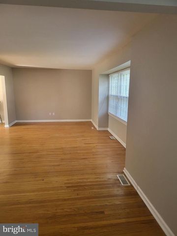 4002 GREENMOUNT DR, Wilmington, DE 19810