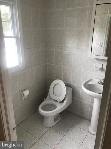 4002 GREENMOUNT DR, Wilmington, DE 19810