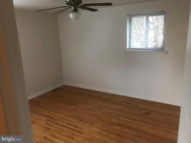 4002 GREENMOUNT DR, Wilmington, DE 19810