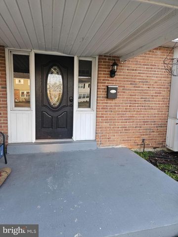 4002 GREENMOUNT DR, Wilmington, DE 19810