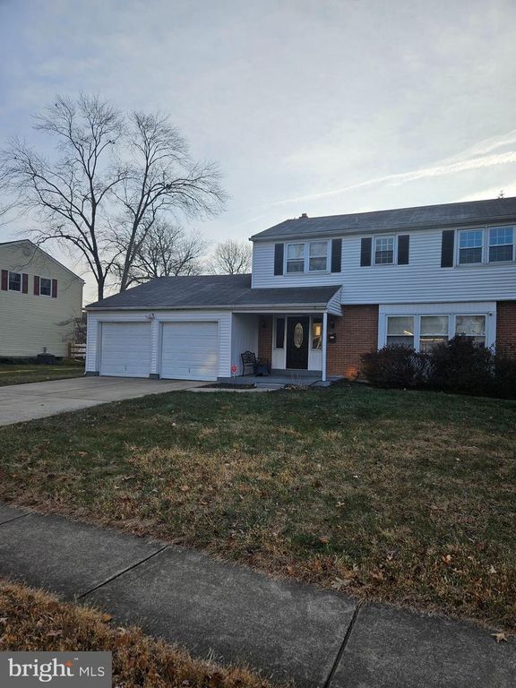 4002 GREENMOUNT DR, Wilmington, DE 19810