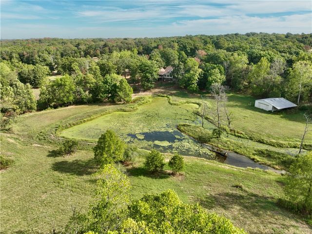8008 Blackberry Way, Decatur, AR 72722