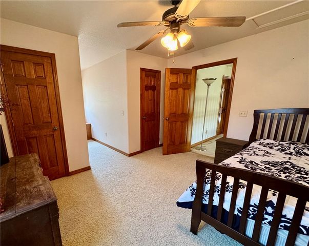 8008 Blackberry Way, Decatur, AR 72722