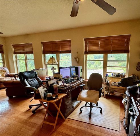 8008 Blackberry Way, Decatur, AR 72722