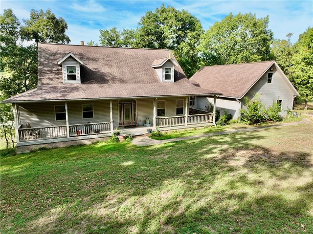 8008 Blackberry Way, Decatur, AR 72722