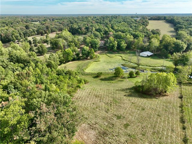 8008 Blackberry Way, Decatur, AR 72722