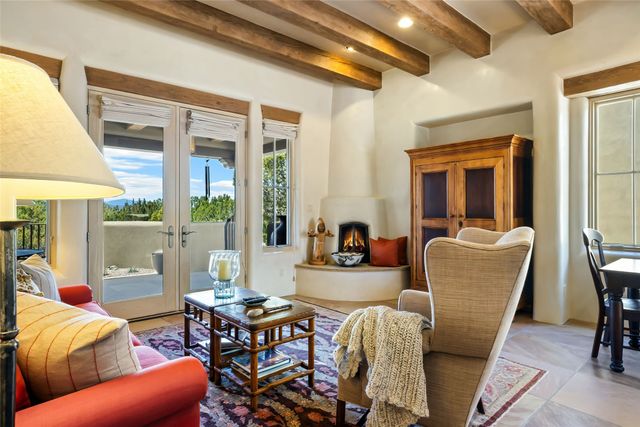 13 Cloudview Court, Santa Fe, NM 87506