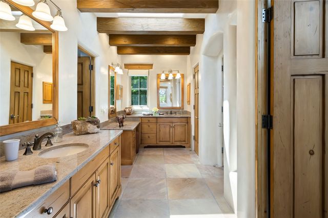 13 Cloudview Court, Santa Fe, NM 87506