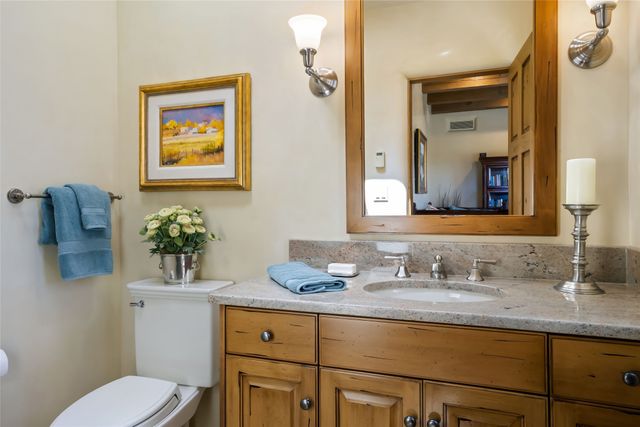 13 Cloudview Court, Santa Fe, NM 87506
